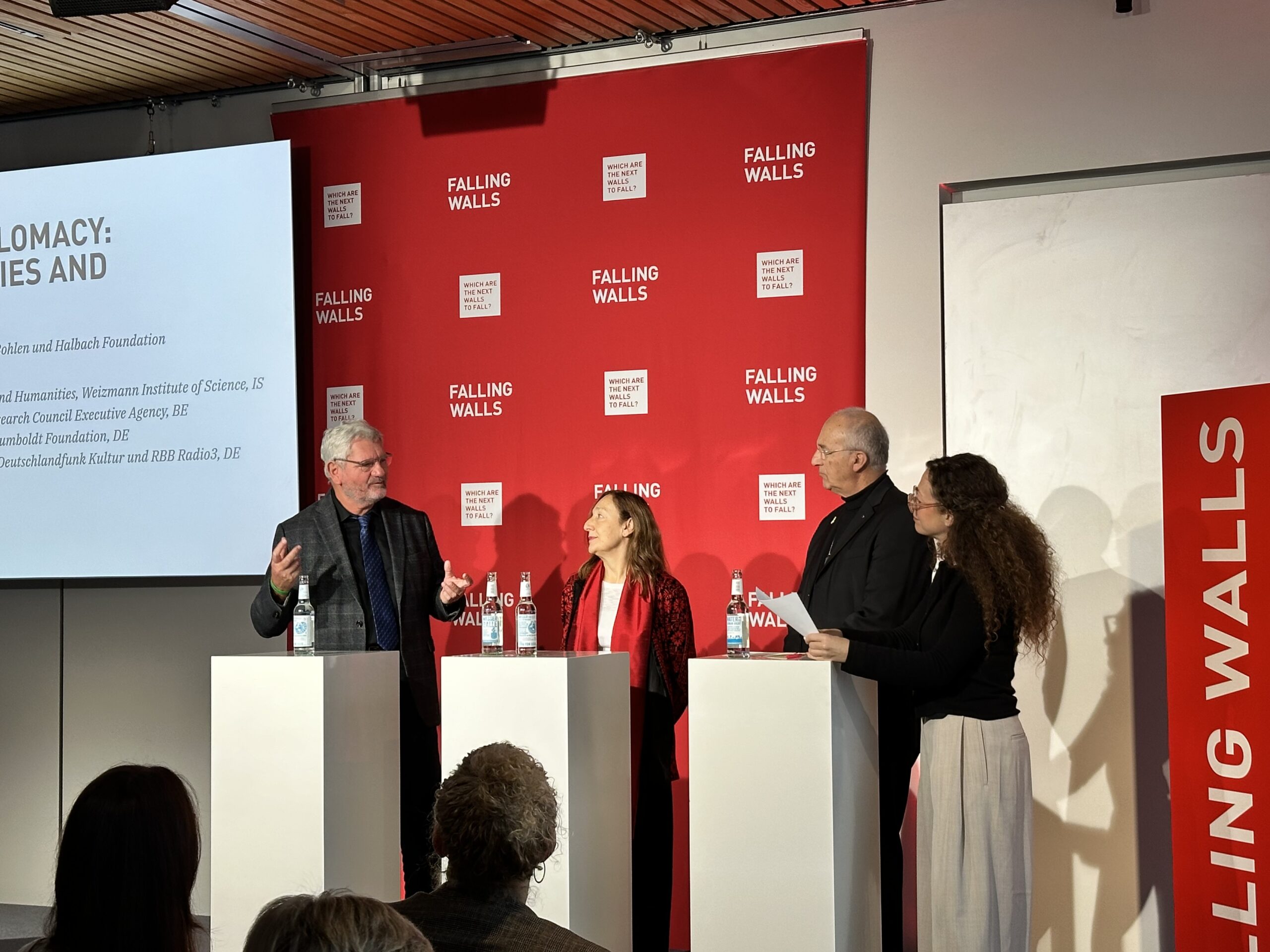 Round Table on Science Diplomacy at the Falling Walls Science Summit in ...